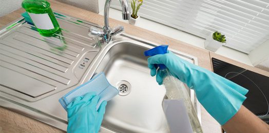 Bond Cleaning: How to Clean the Kitchen Sink